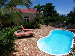 Pool and Patio at Caneel Trailside